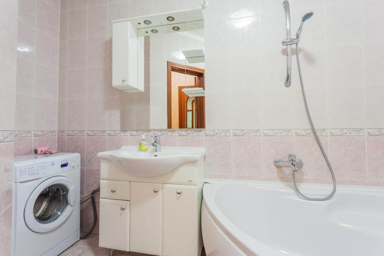 Apartment In Complex Korona On Knyazhyi Zaton 21 Kiev Dış mekan fotoğraf
